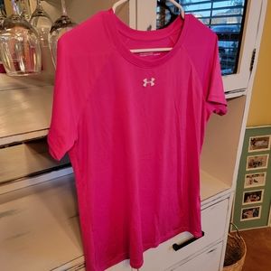 Under Armour hot pink size med tshirt 👕 💕
